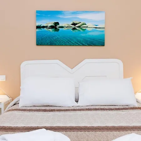 At Almoraide Rooms Suites (Adults Only) Nerja Buitenkant foto