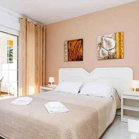 At Almoraide Rooms Suites (Adults Only) Nerja Buitenkant foto